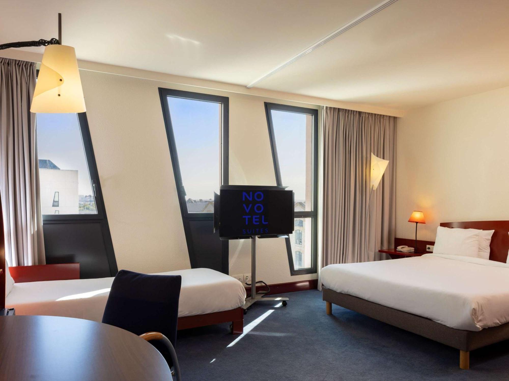 โนโวเทล สวีท มาร์เซย ซองทร์ ยูโรเมด Hotel มาร์กเซย ภายนอก รูปภาพ